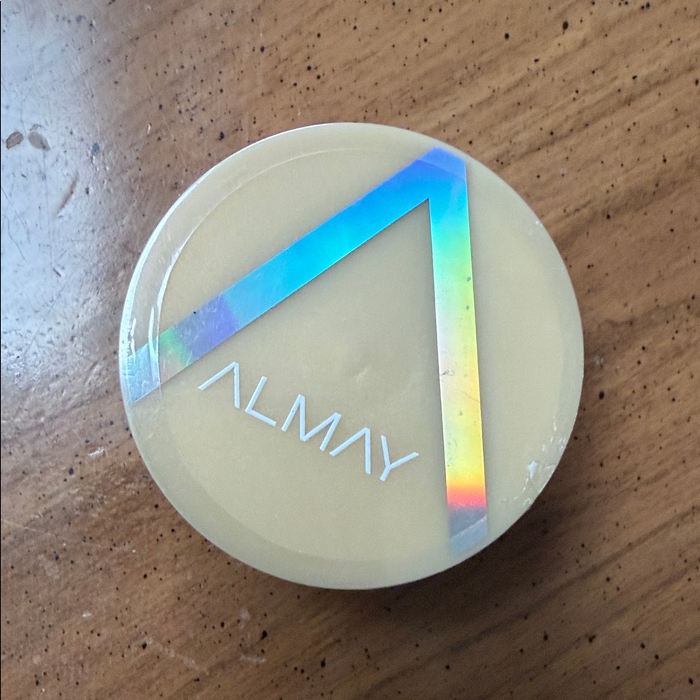 Almay Compact with Holographic Design hi light